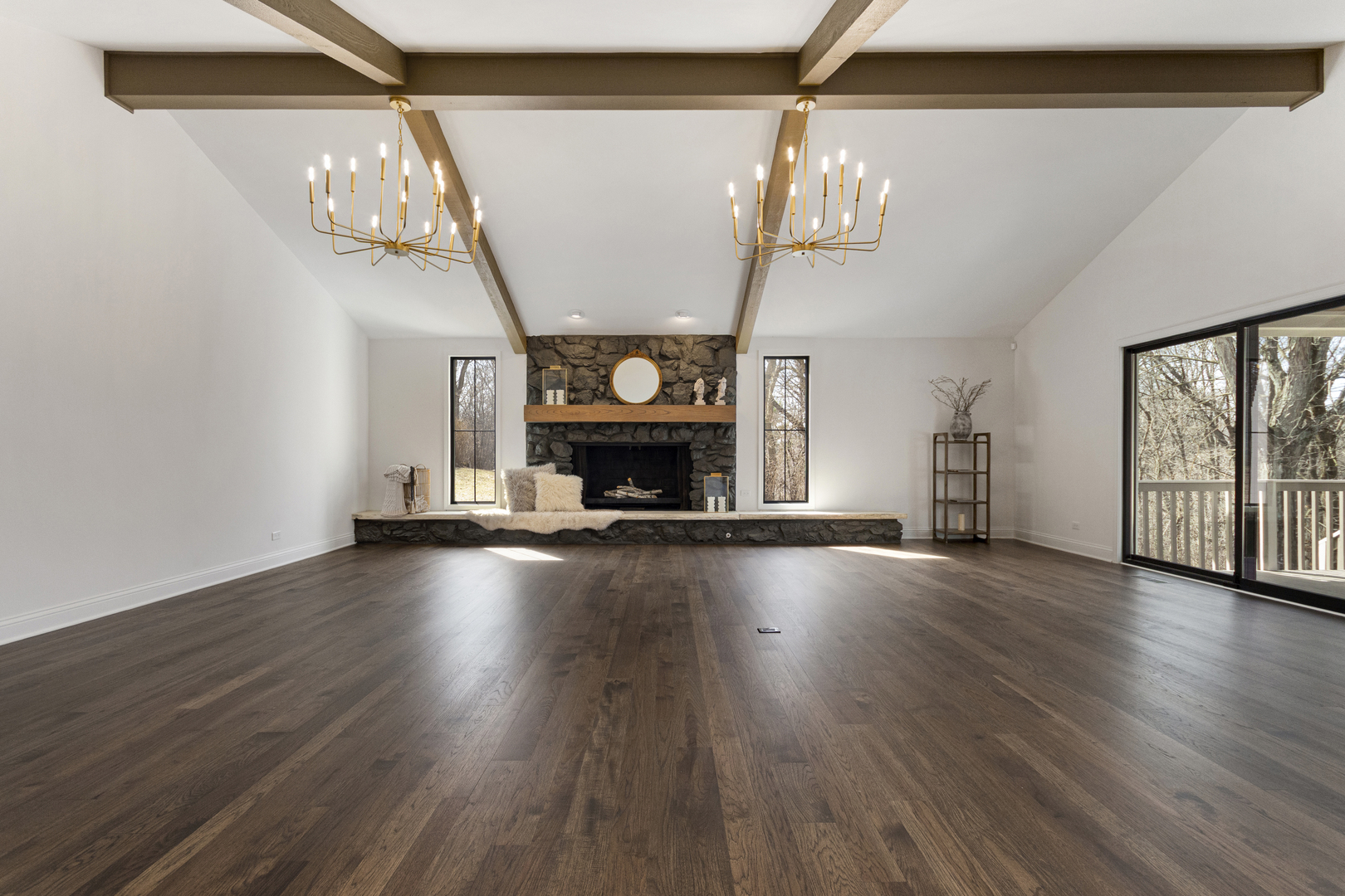 674 Plum Tree Road, Barrington Hills, IL 60010