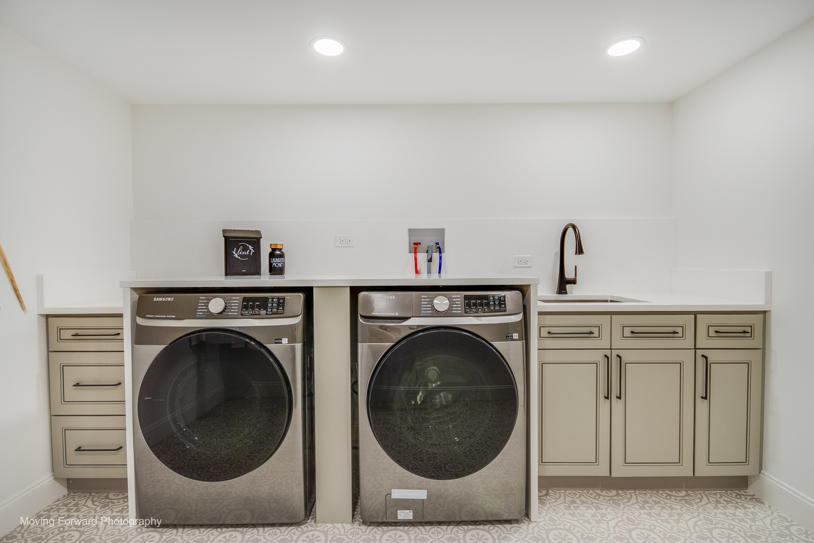 674 Plum Tree Road, Barrington Hills, IL 60010