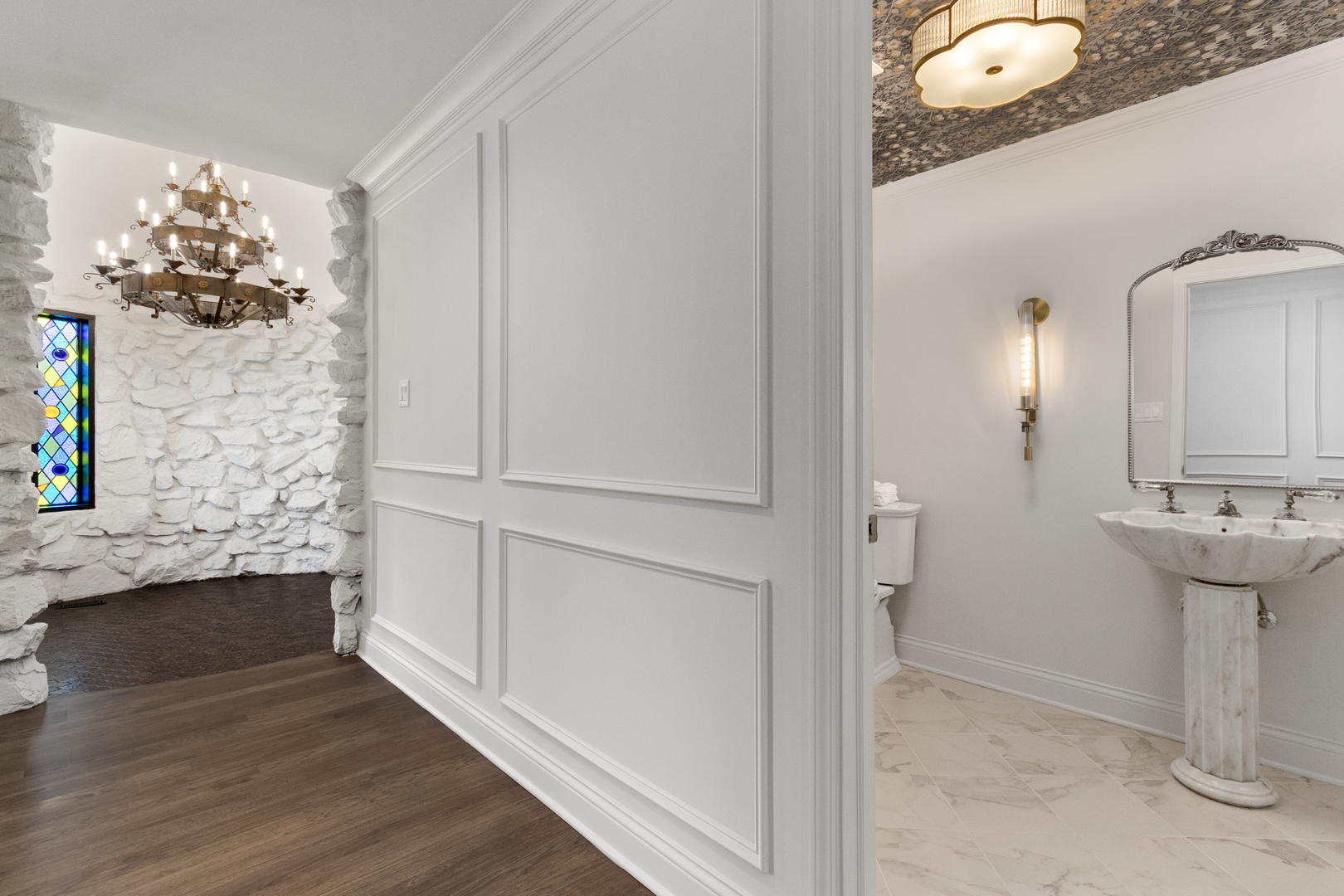 674 Plum Tree Road, Barrington Hills, IL 60010