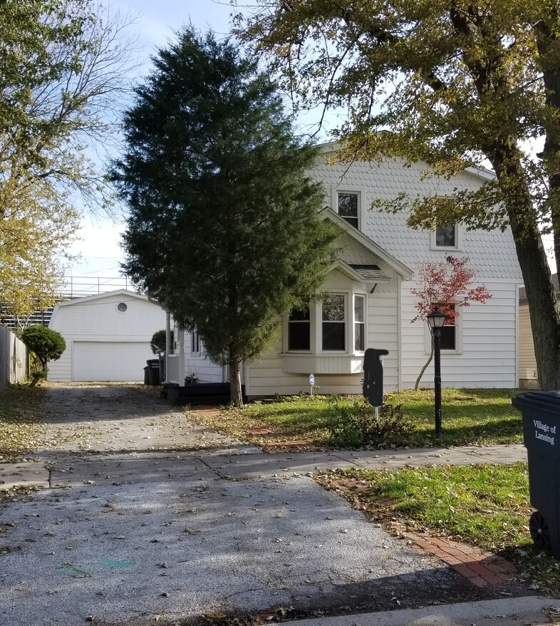 18437 Chicago Avenue, Lansing, IL 60438