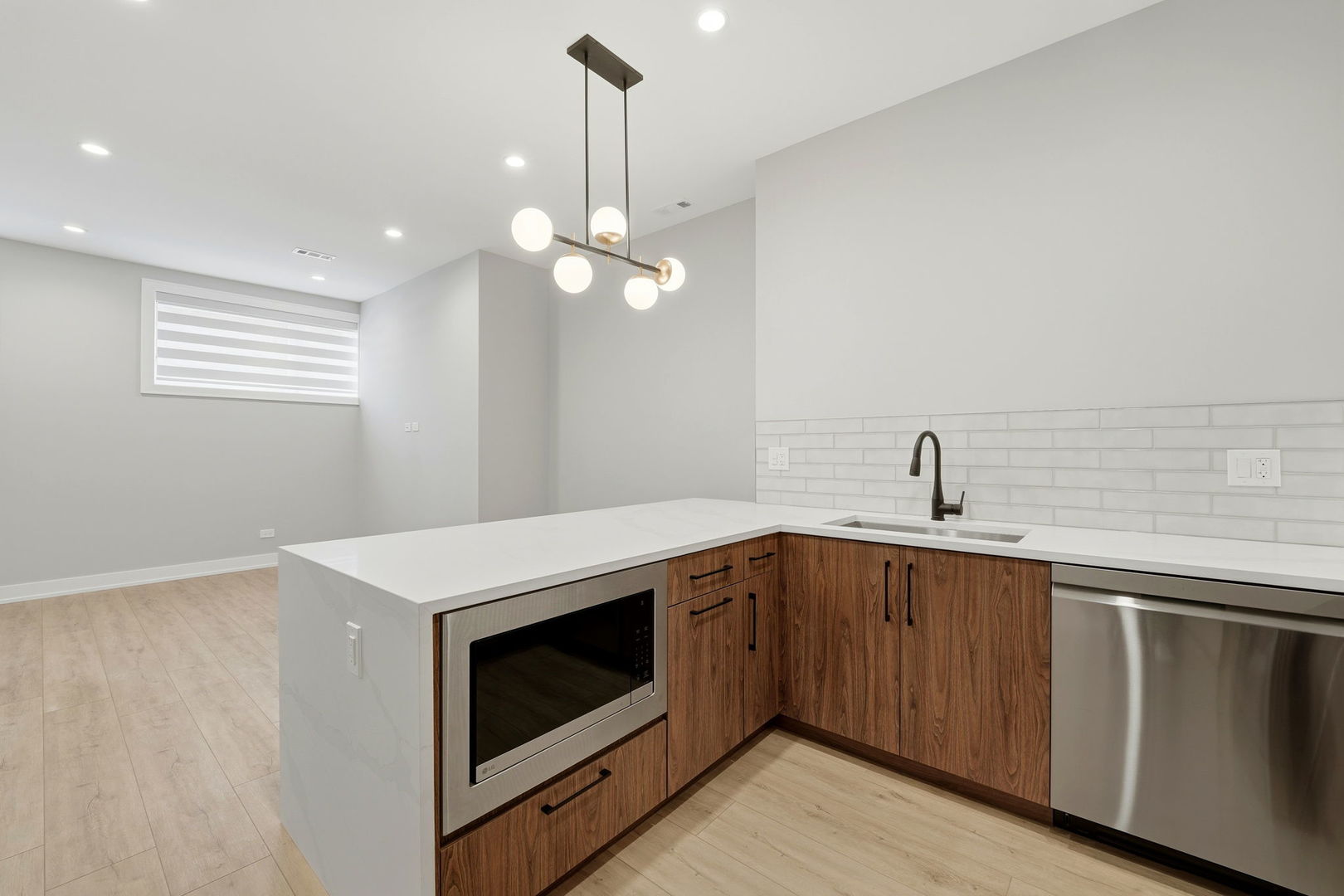 2355 W Flournoy Street #G01, Chicago, IL 60612