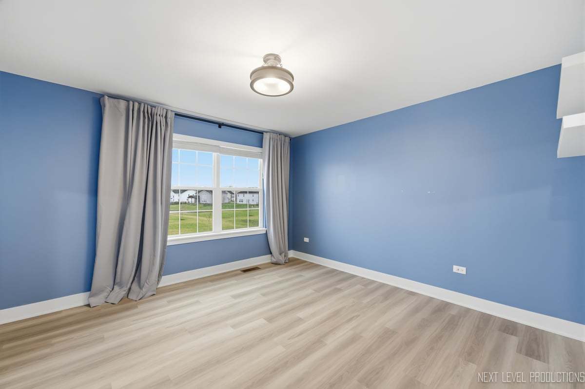 12513 S Willowgate Lane, Plainfield, IL 60585