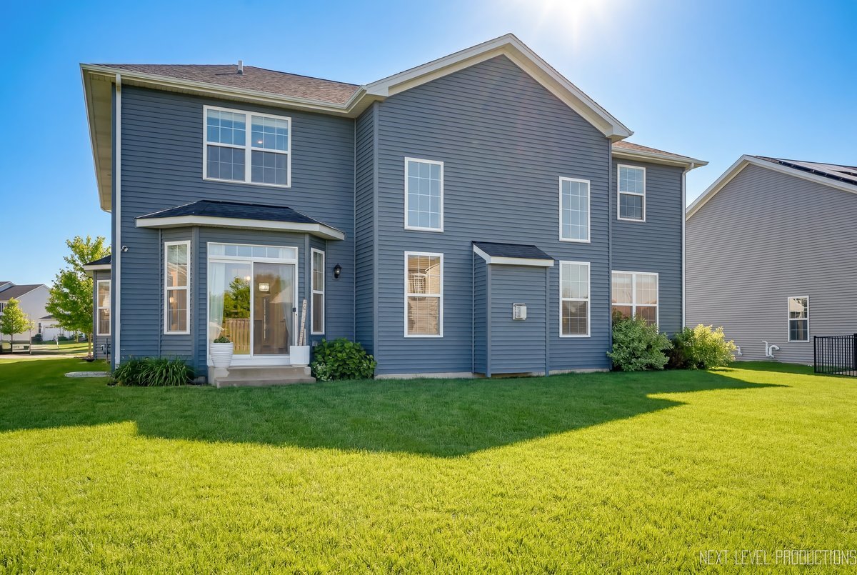 12513 S Willowgate Lane, Plainfield, IL 60585