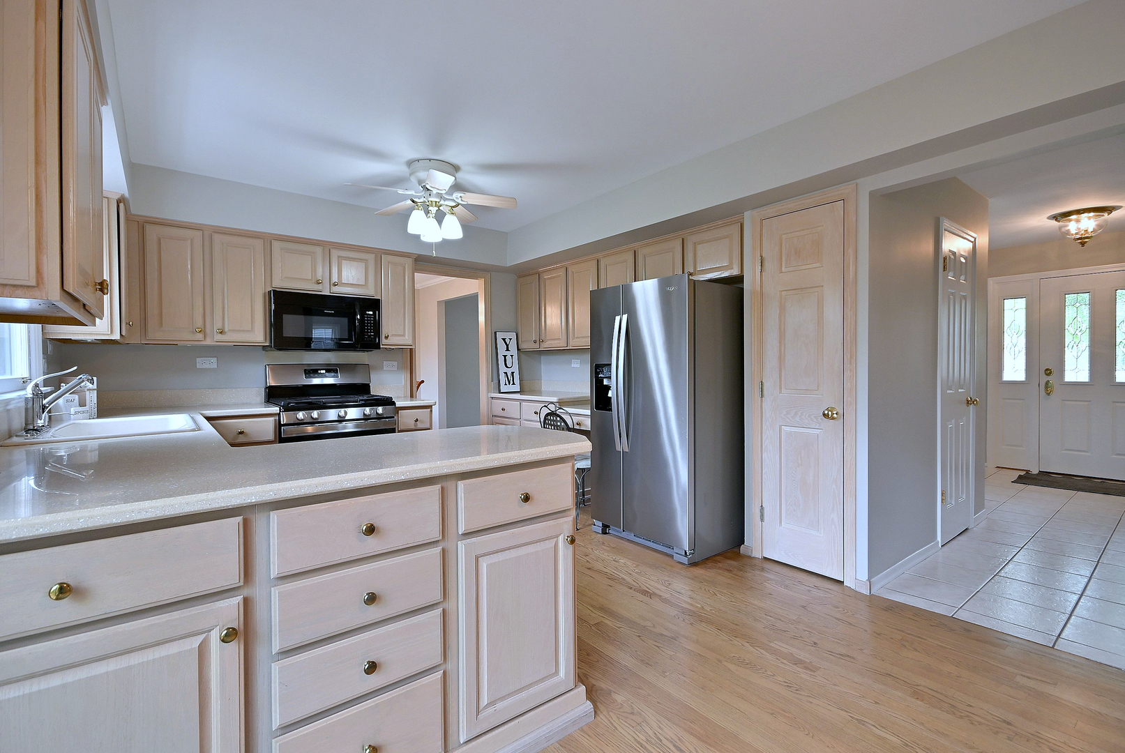 1408 Colony Court, Lombard, IL 60148