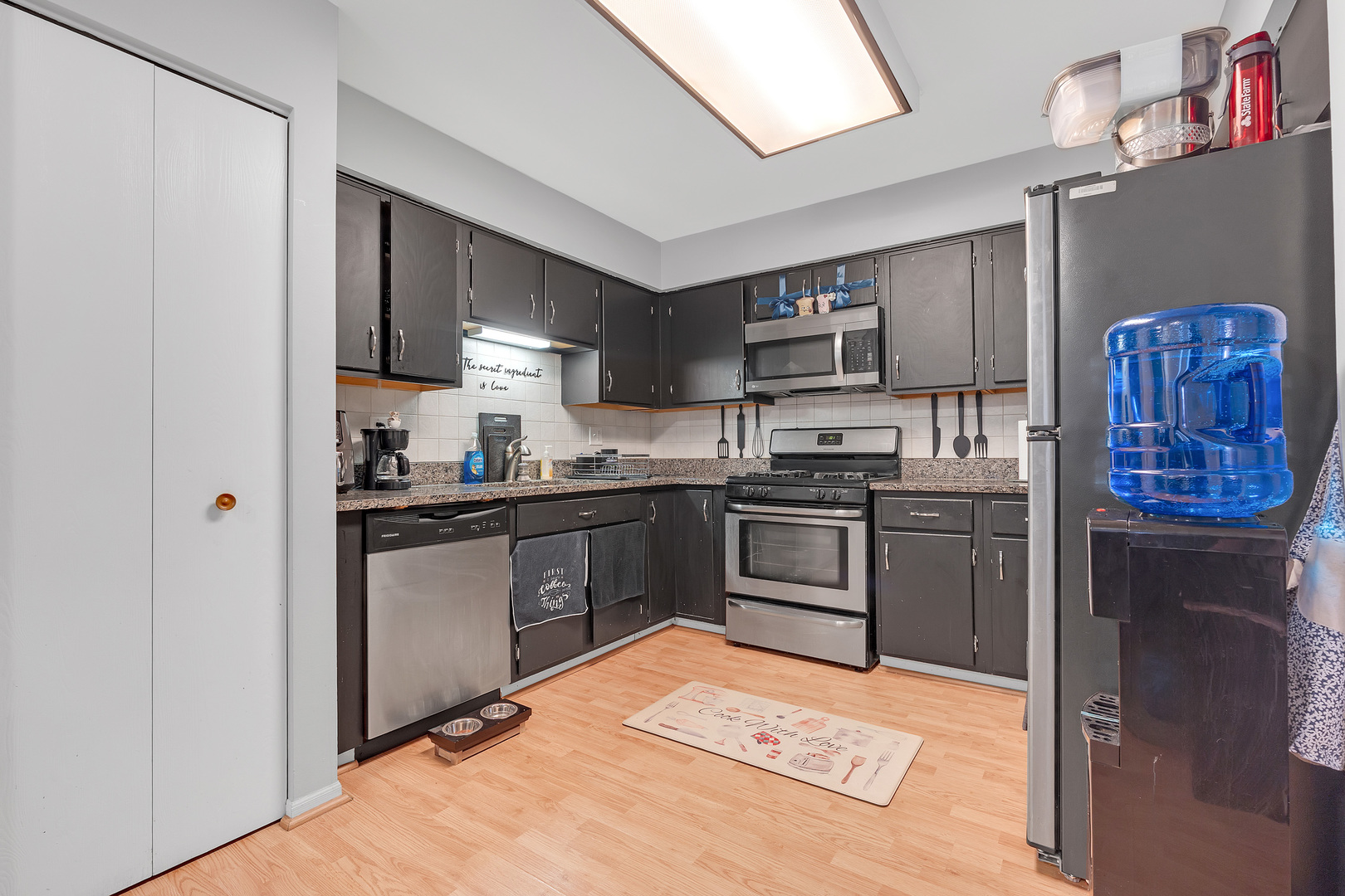 691 W Streamwood Boulevard #A, Streamwood, IL 60107