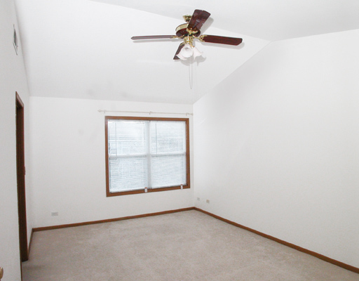 1062 Sheridan Circle, Naperville, IL 60563