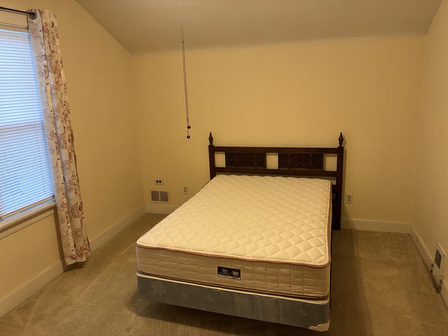 5452 W Warwick Avenue, Chicago, IL 60641