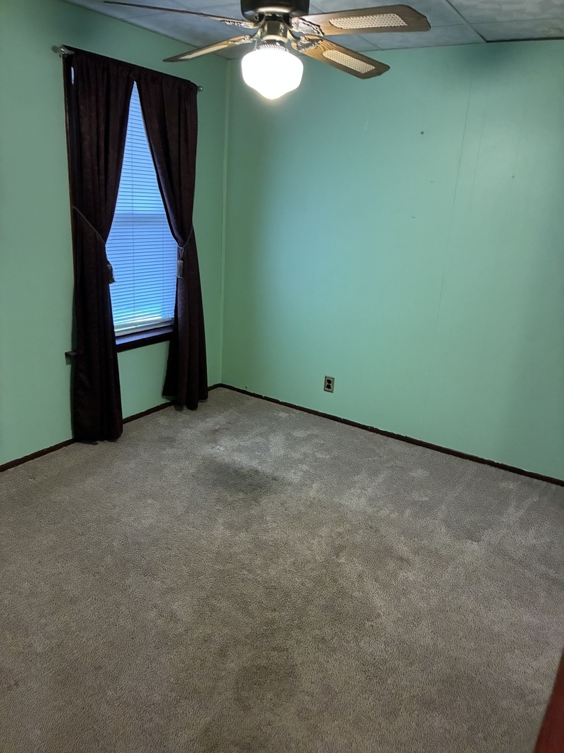 5452 W Warwick Avenue, Chicago, IL 60641