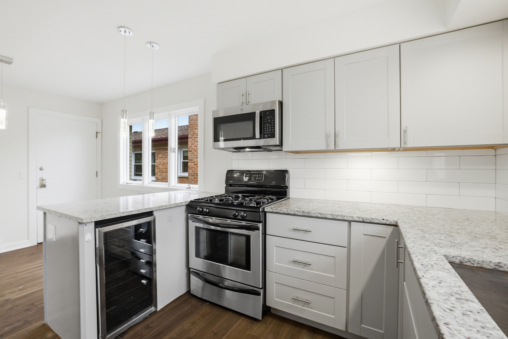 6555 W Belmont Avenue #3W, Chicago, IL 60634