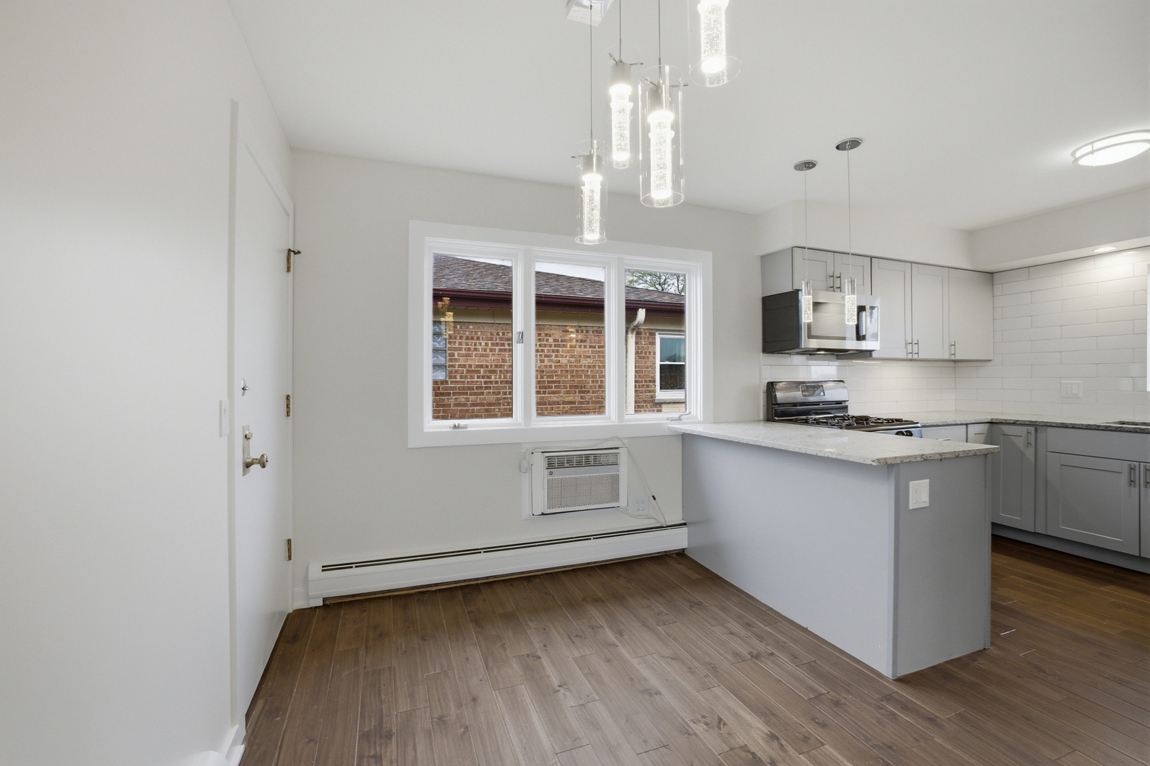 6555 W Belmont Avenue #3W, Chicago, IL 60634