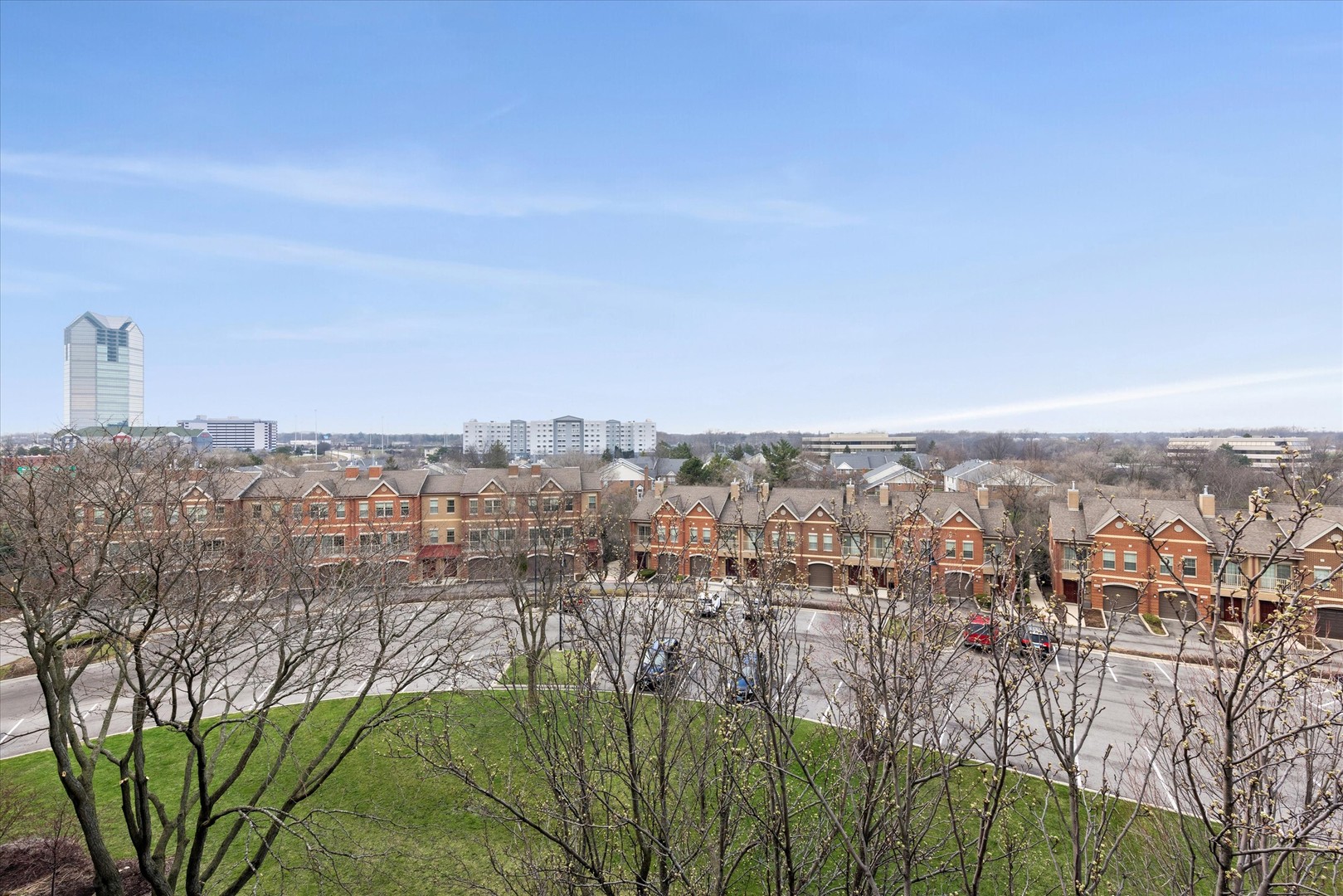 2 S ATRIUM Way #603, Elmhurst, IL 60126