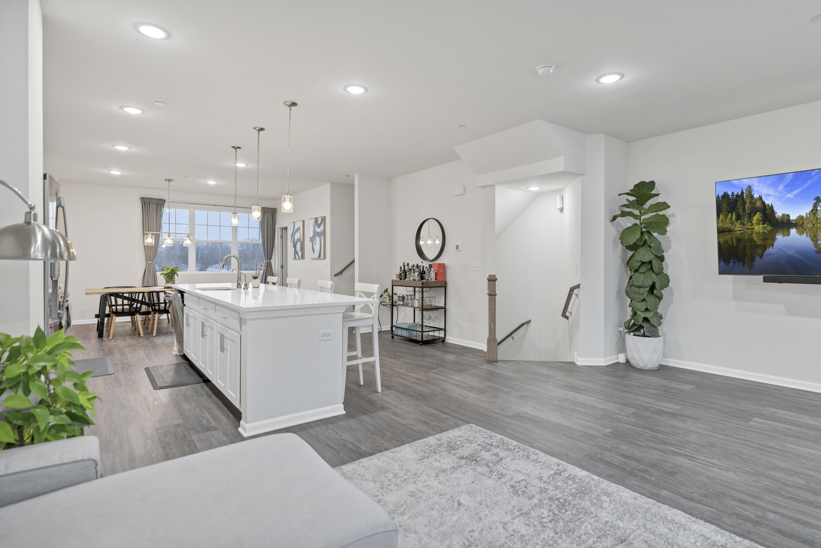 2720 Lily Lane, Rolling Meadows, IL 60008