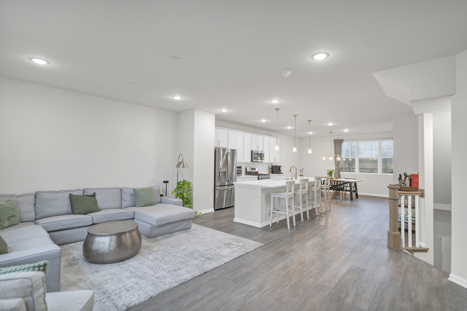 2720 Lily Lane, Rolling Meadows, IL 60008