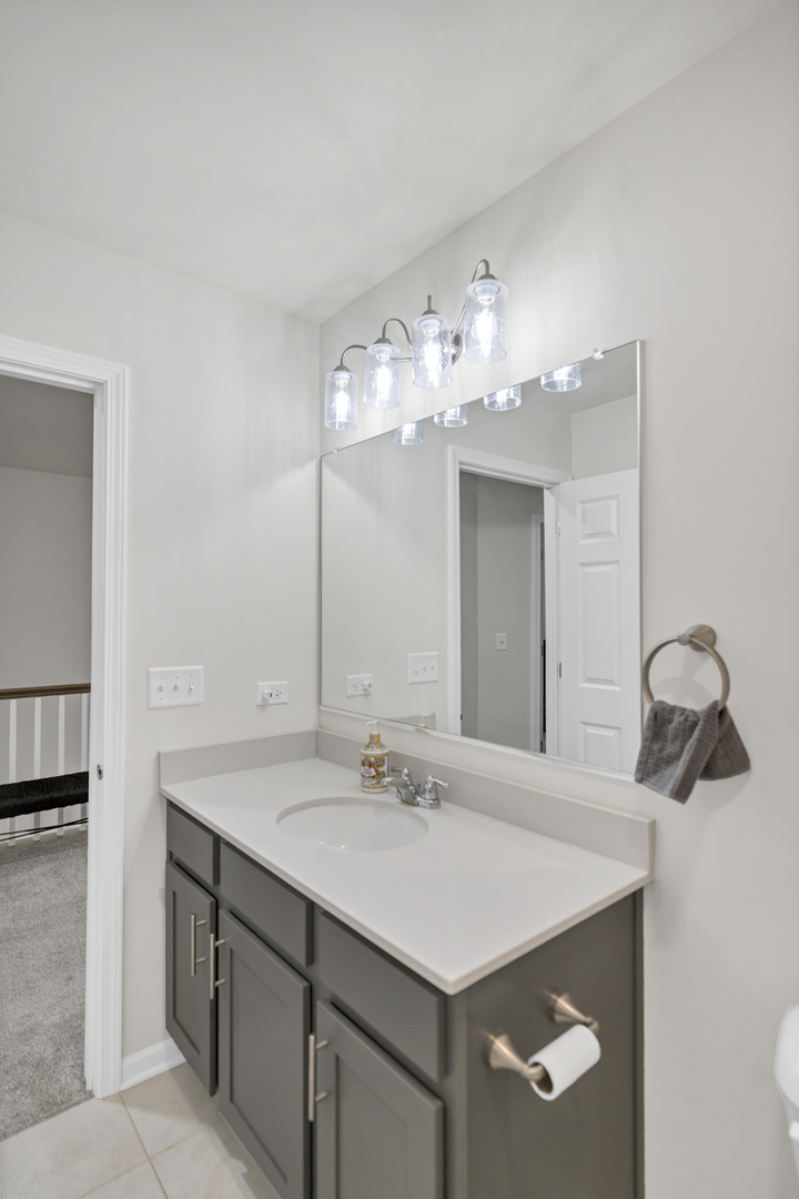 2720 Lily Lane, Rolling Meadows, IL 60008