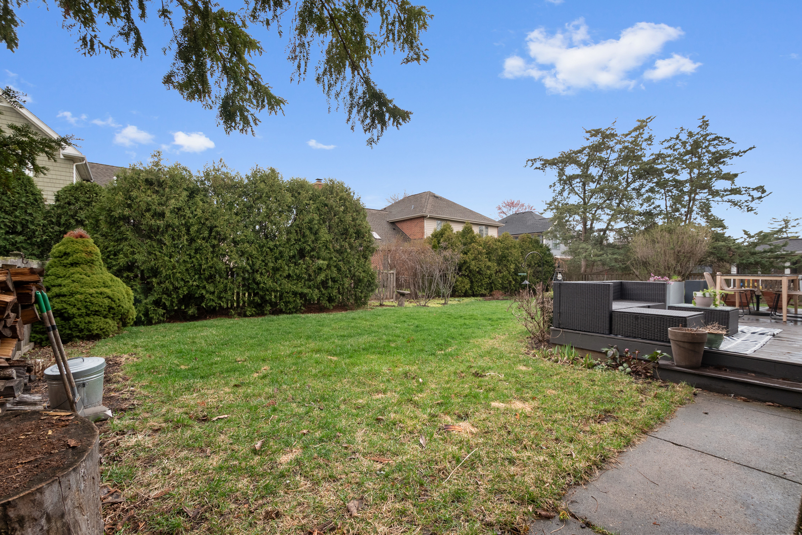 160 E LAHON Street, Park Ridge, IL 60068