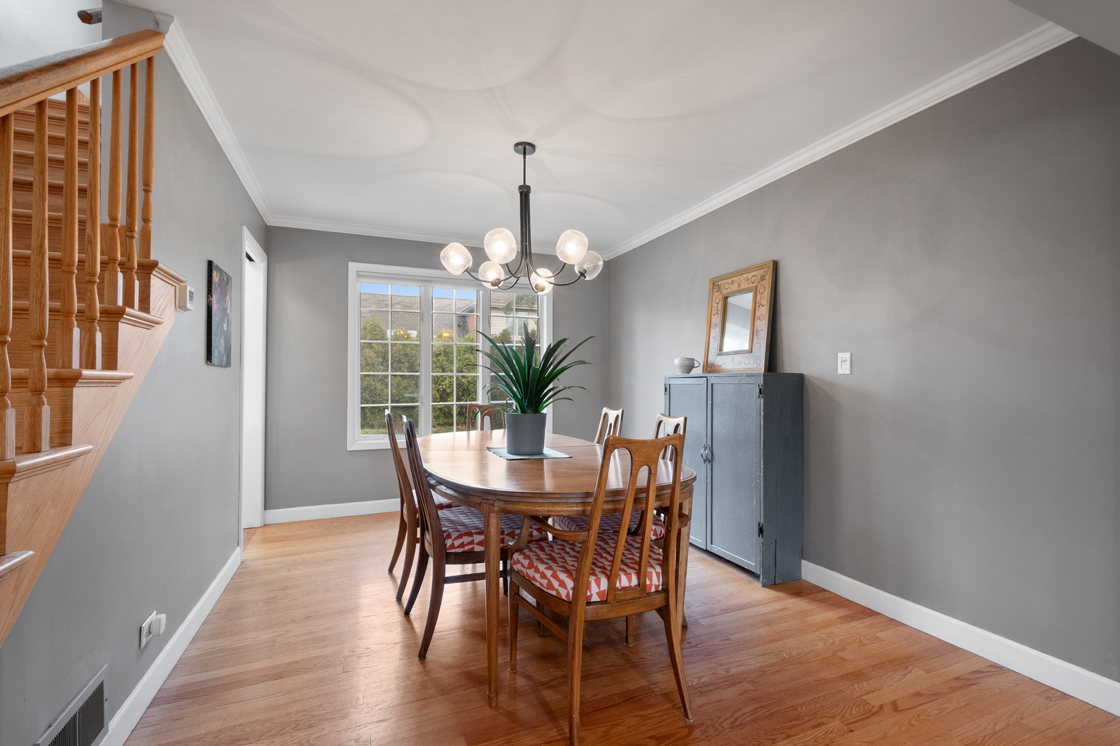 160 E LAHON Street, Park Ridge, IL 60068