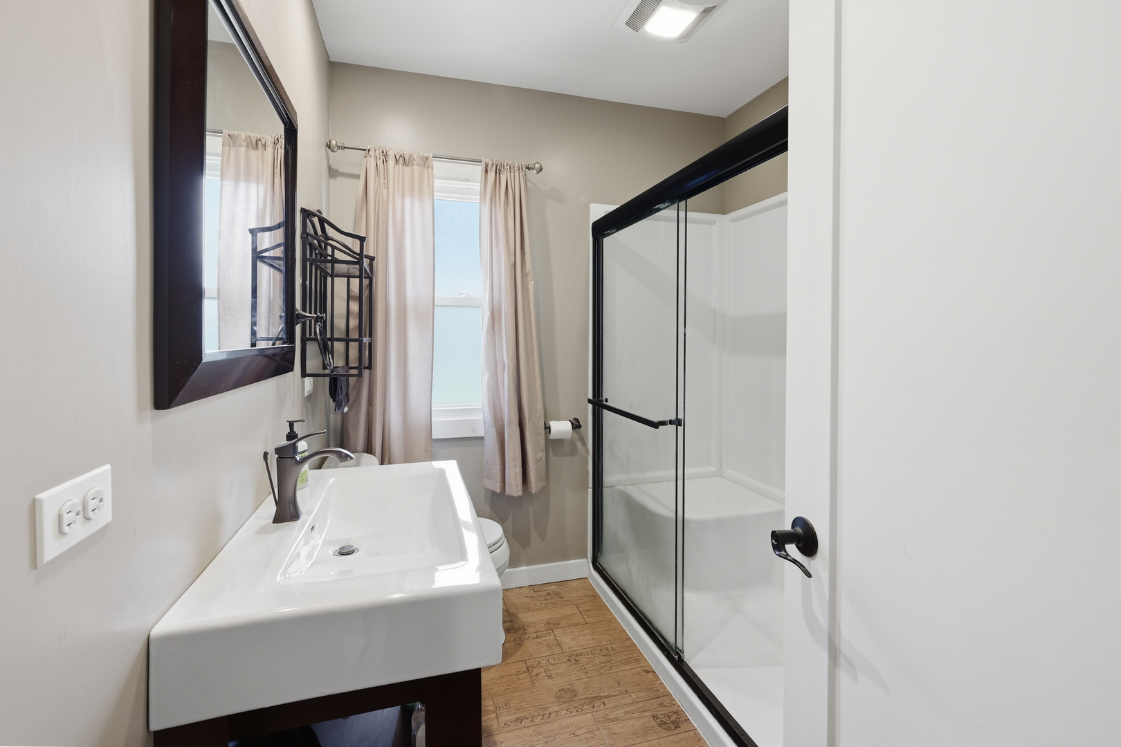 307 W Army Trail Road, Bloomingdale, IL 60108