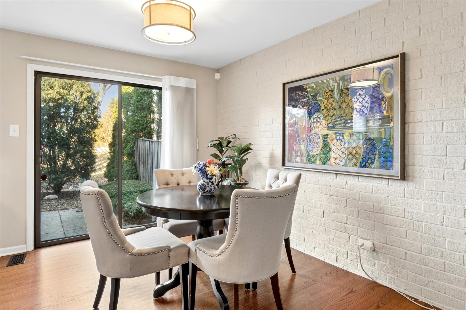 19W014 Avenue Normandy, Oak Brook, IL 60523