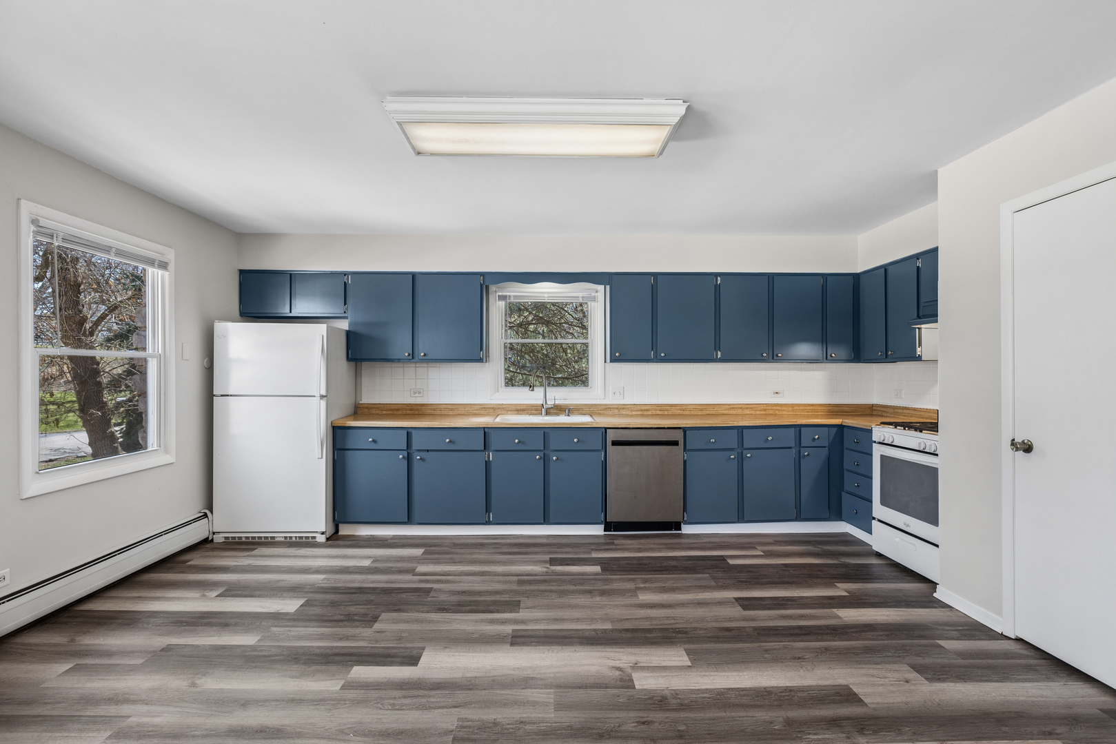 34768 N Oakside Avenue, Ingleside, IL 60041