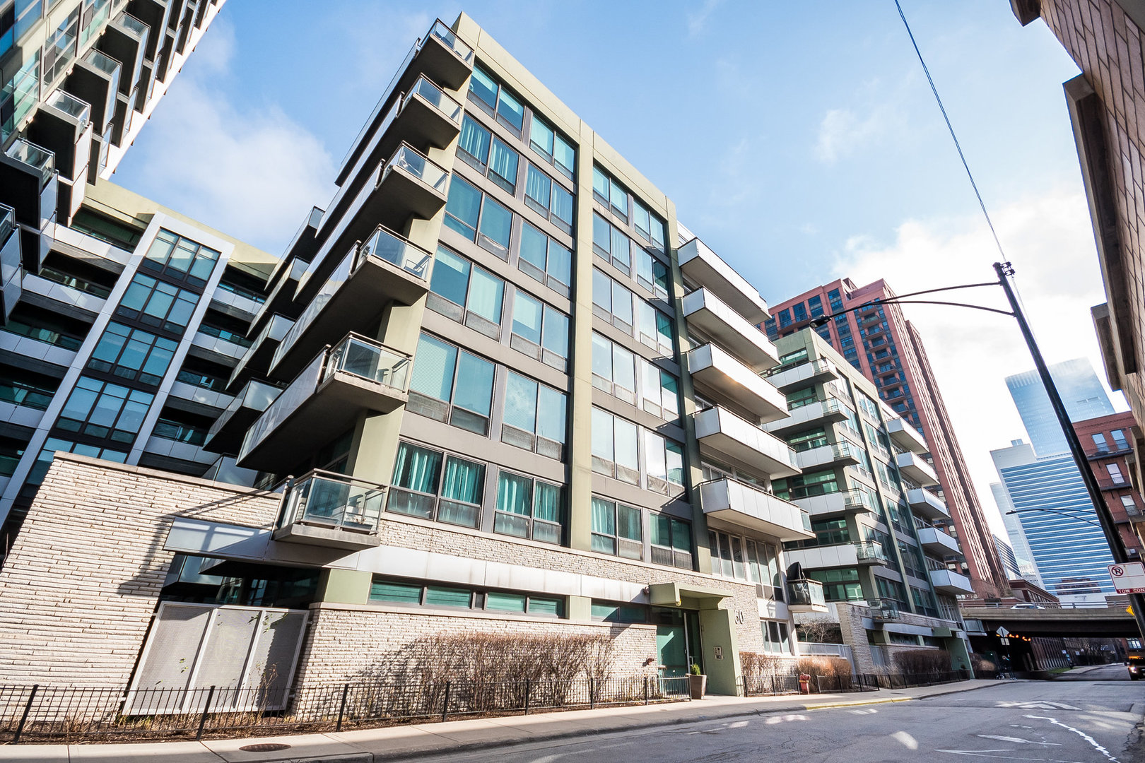 660 W Wayman Street #707, Chicago, IL 60661