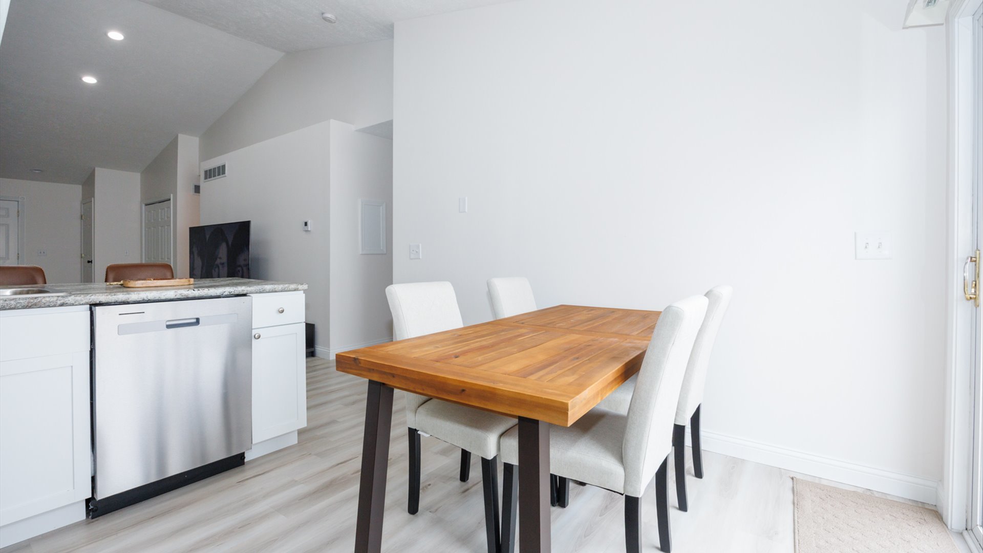 8 Rock Garden Court #1, Bloomington, IL 61704