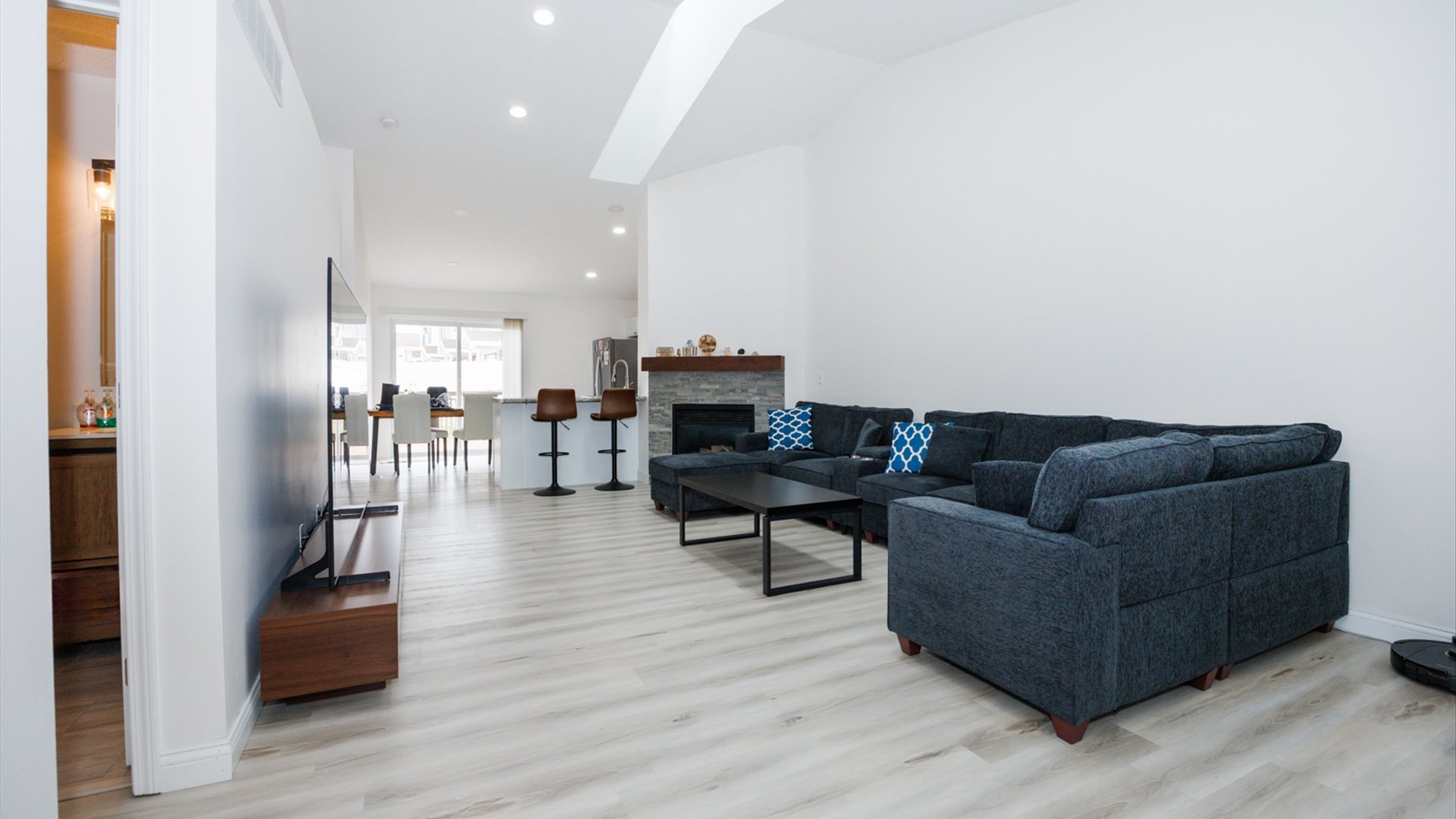 8 Rock Garden Court #1, Bloomington, IL 61704