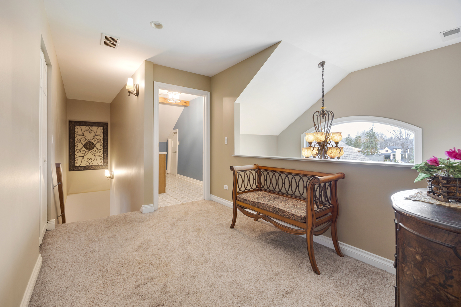 23w531 W Walnut Rd Road, Roselle, IL 60172