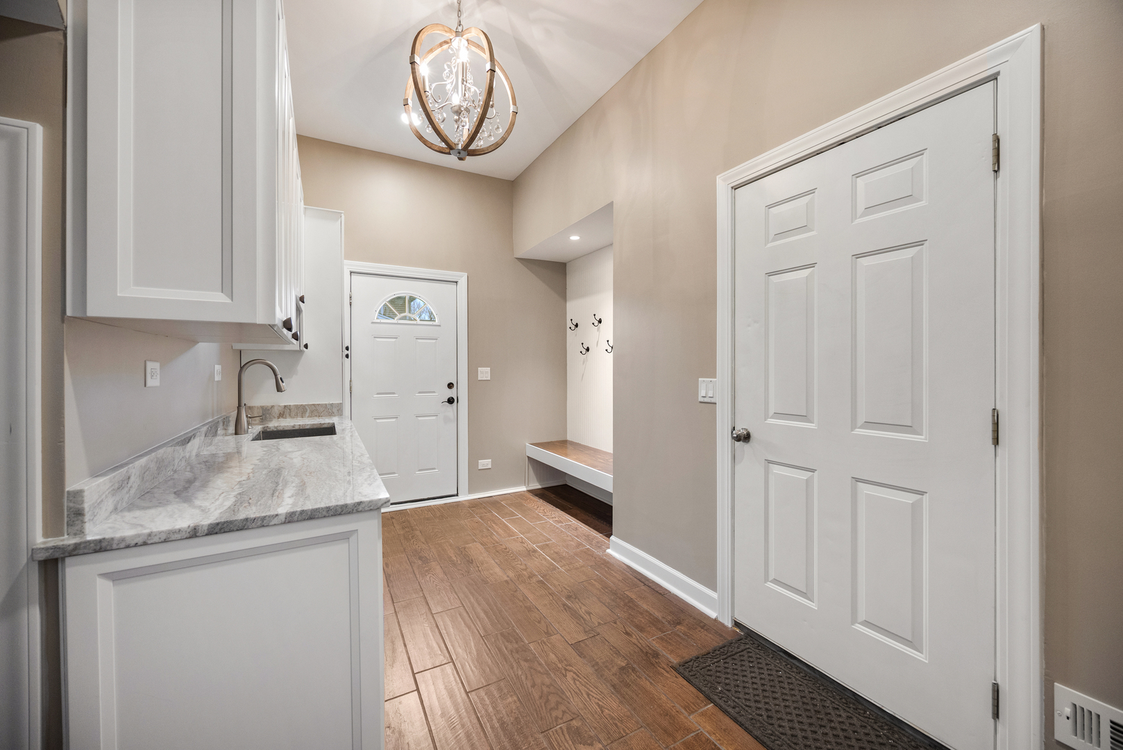 23w531 W Walnut Rd Road, Roselle, IL 60172