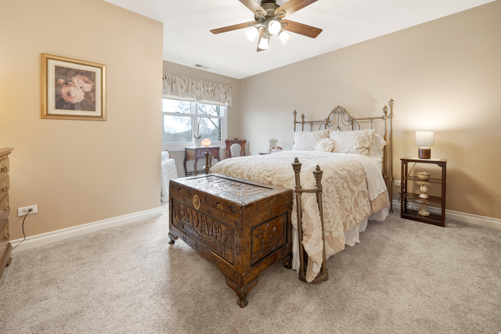 23w531 W Walnut Rd Road, Roselle, IL 60172