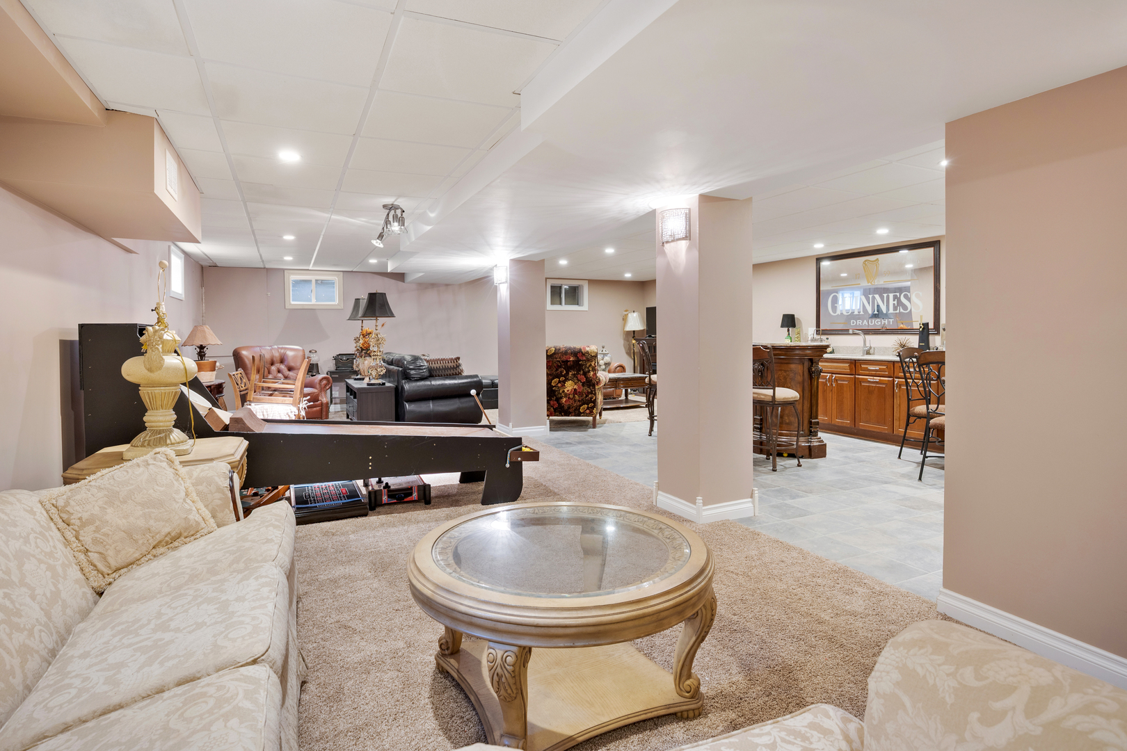 23w531 W Walnut Rd Road, Roselle, IL 60172