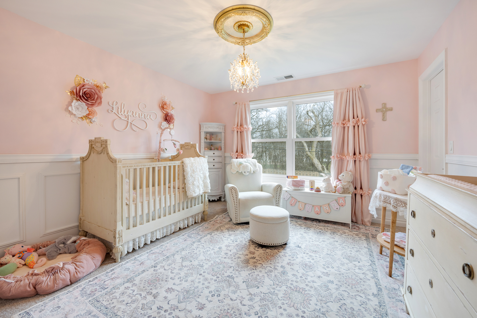 23w531 W Walnut Rd Road, Roselle, IL 60172