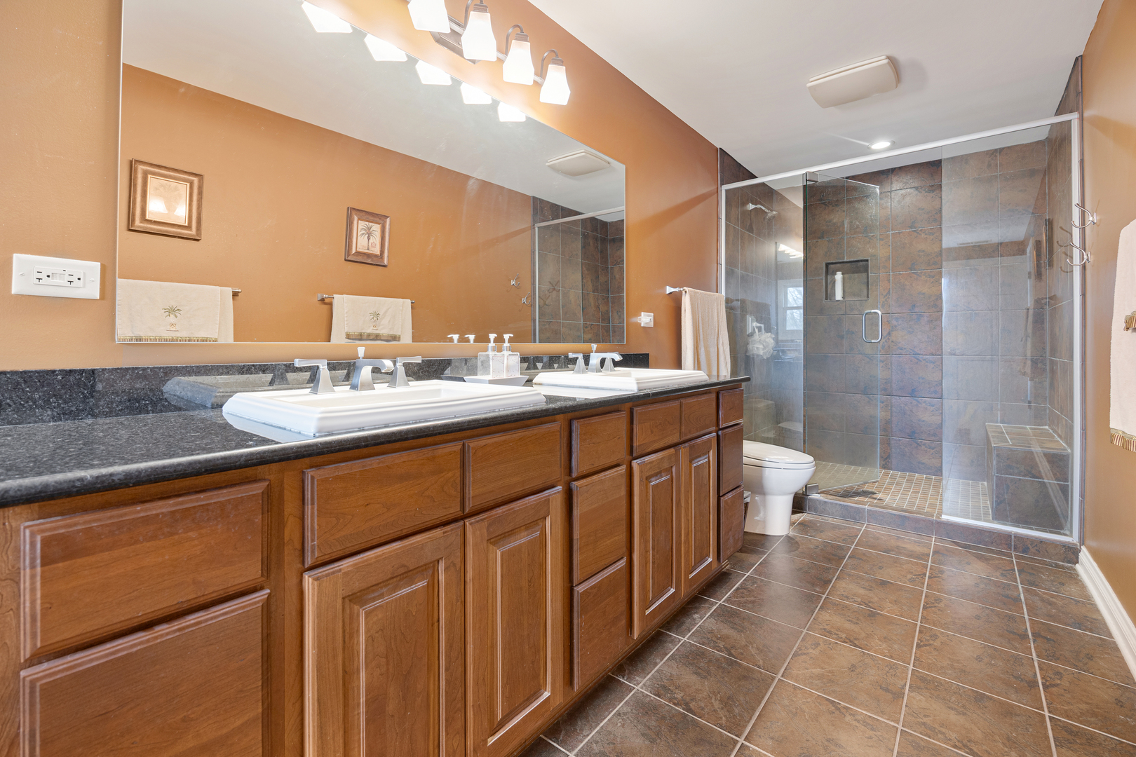 23w531 W Walnut Rd Road, Roselle, IL 60172