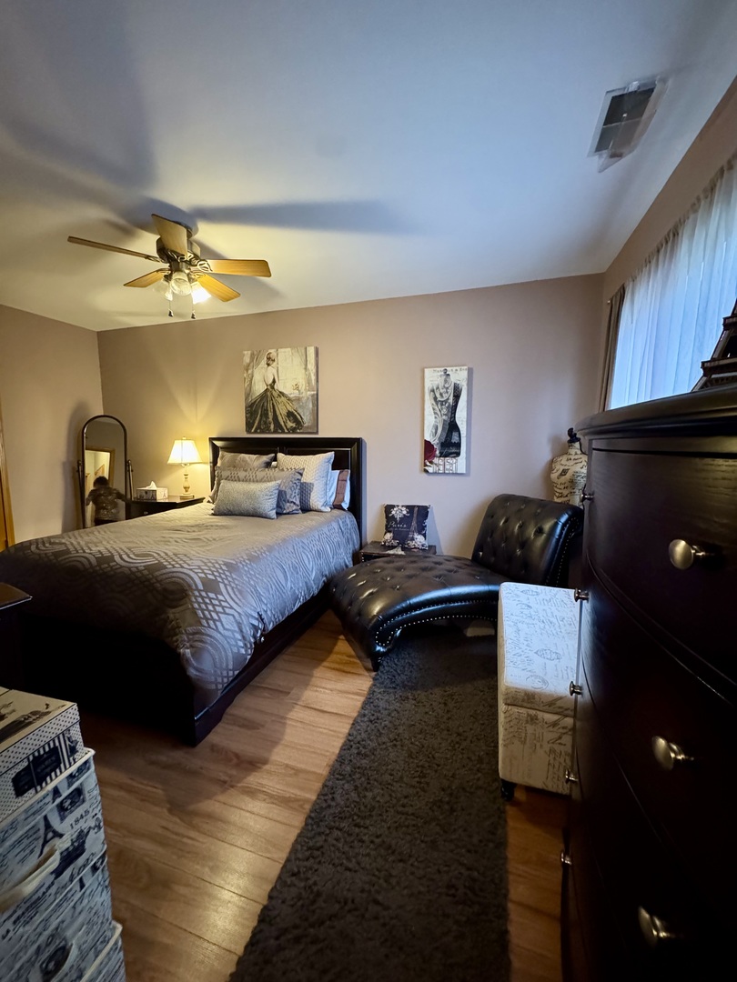 5351 W Mint Julip Drive #301, Alsip, IL 60803