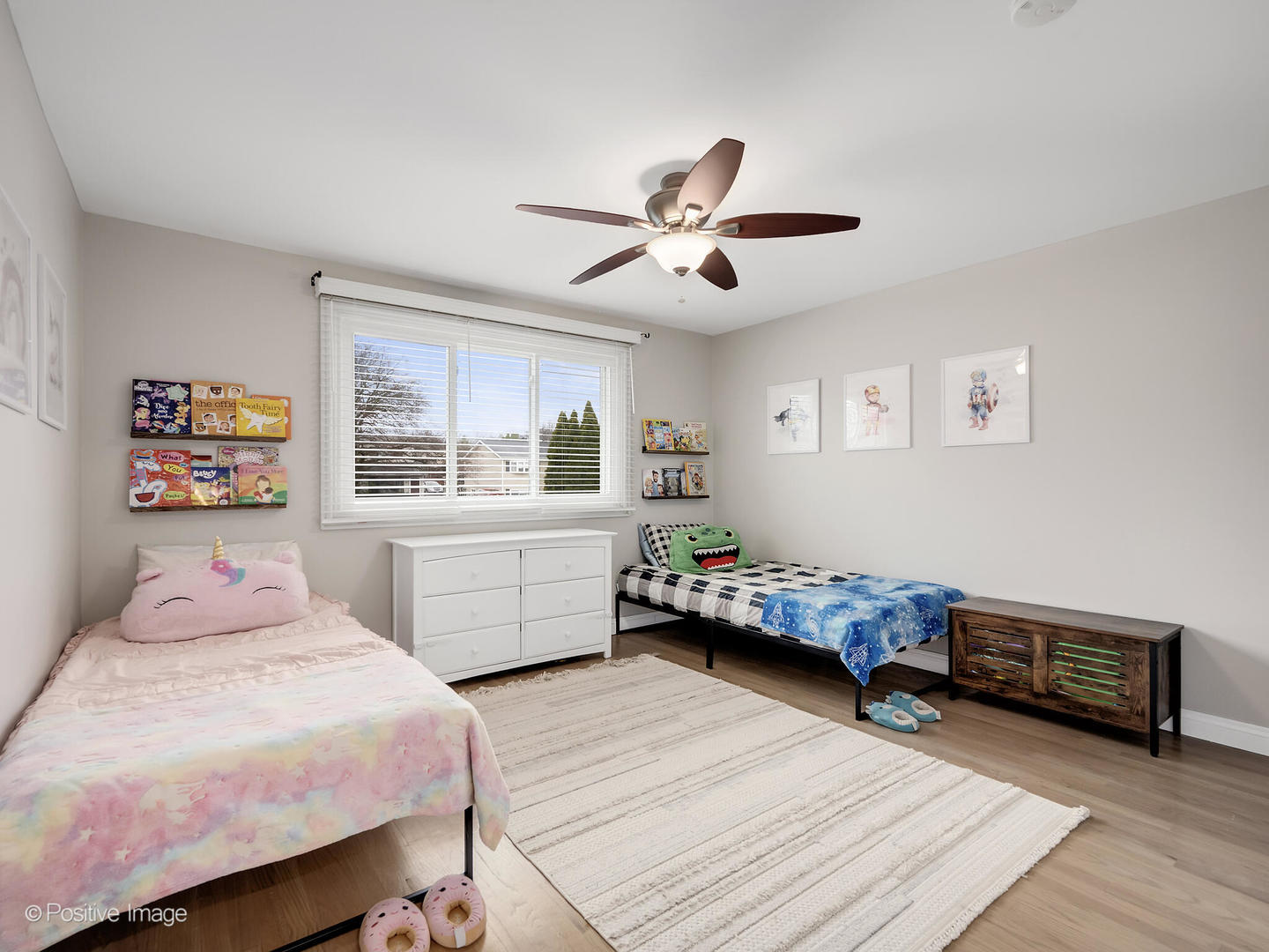 0S725 East Street, Winfield, IL 60190