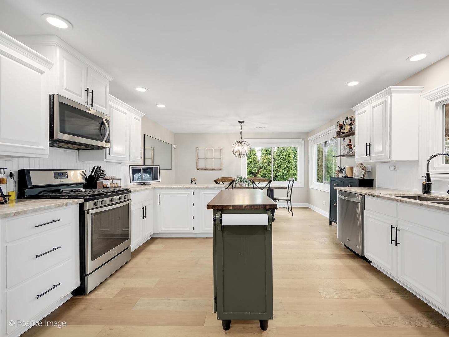 0S725 East Street, Winfield, IL 60190