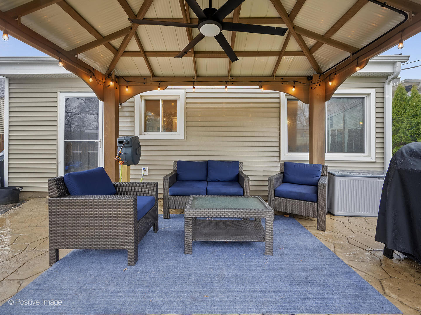 0S725 East Street, Winfield, IL 60190