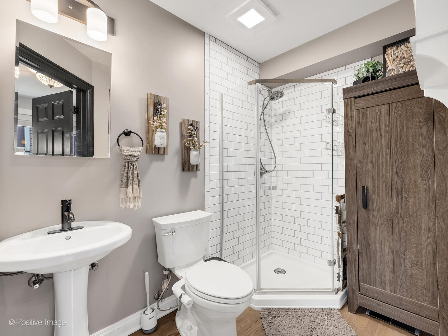 0S725 East Street, Winfield, IL 60190