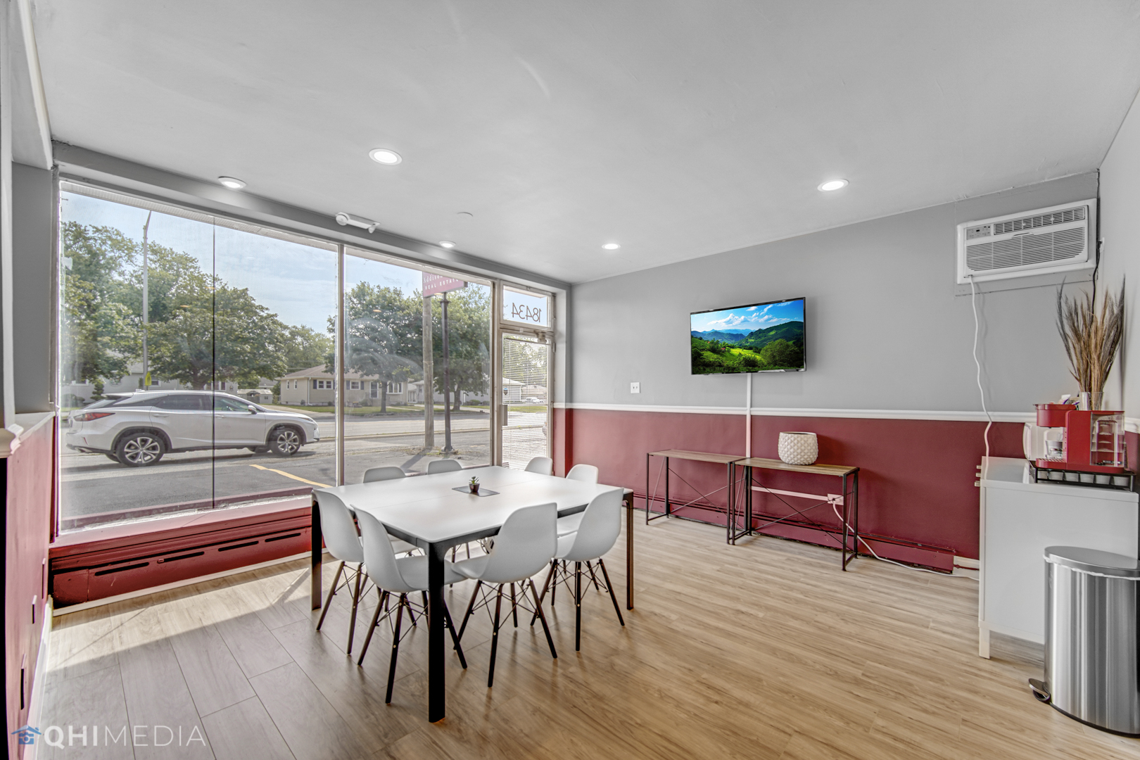 18434 Torrence Avenue, Lansing, IL 60438