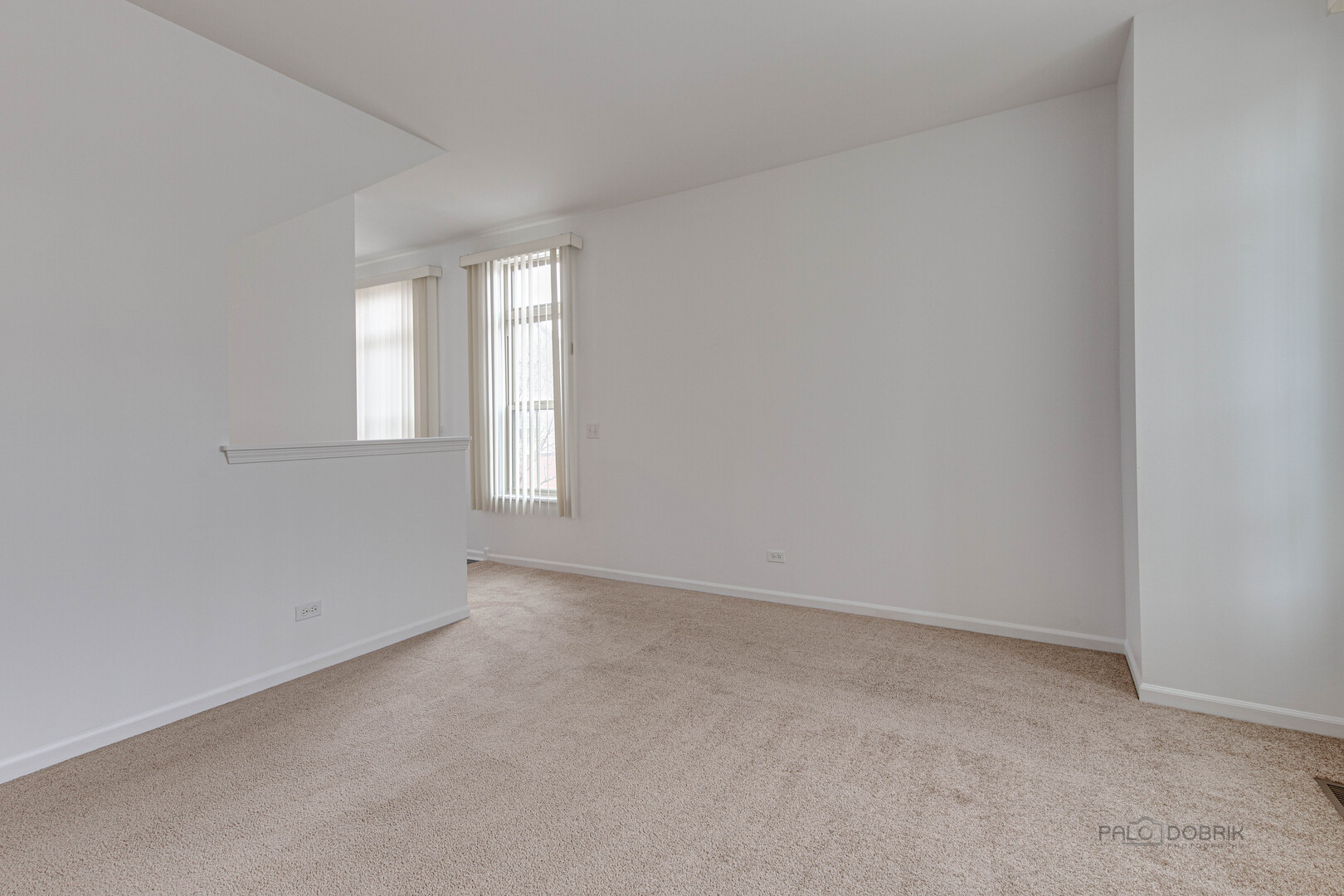 726 N Keystone Lane, Vernon Hills, IL 60061