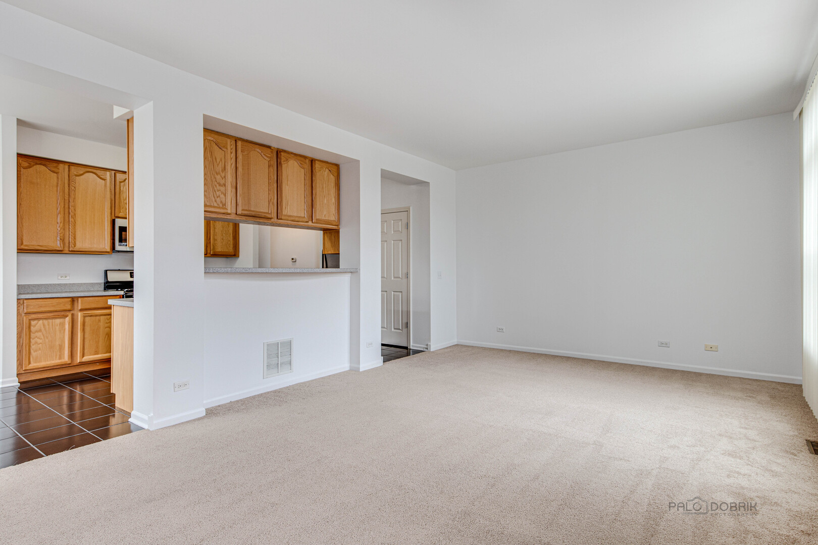 726 N Keystone Lane, Vernon Hills, IL 60061