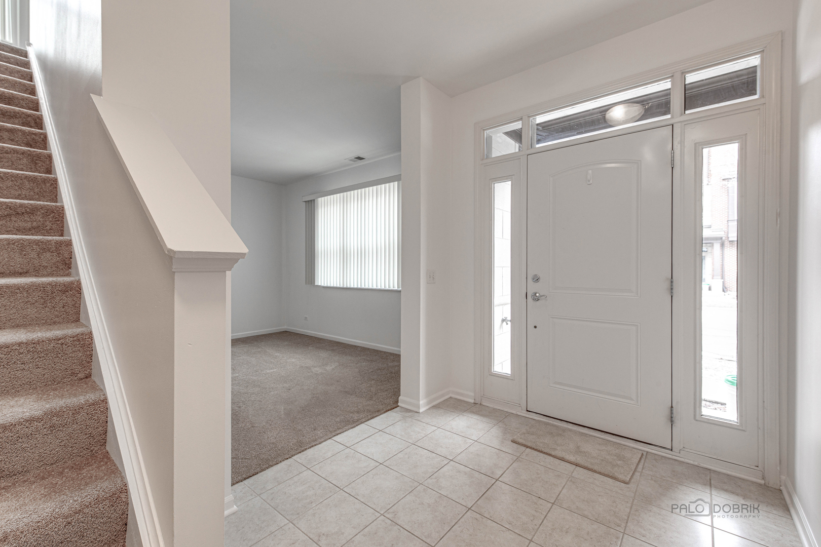 726 N Keystone Lane, Vernon Hills, IL 60061