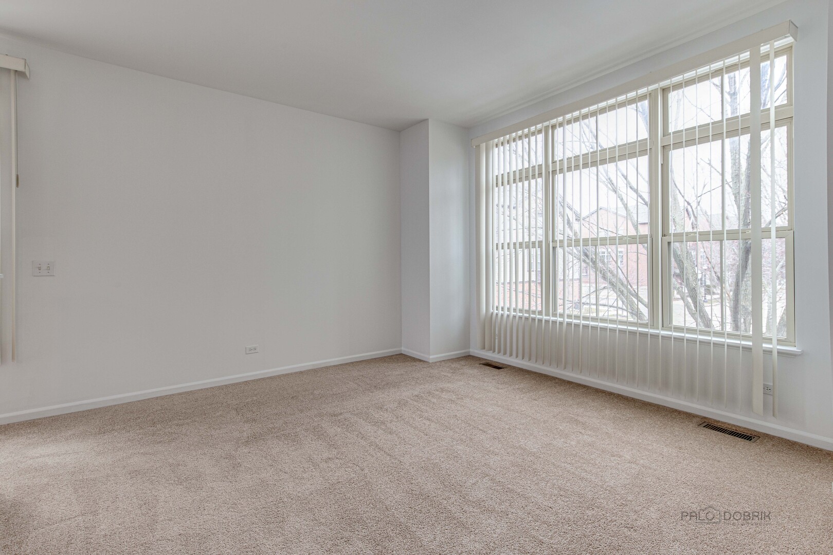 726 N Keystone Lane, Vernon Hills, IL 60061