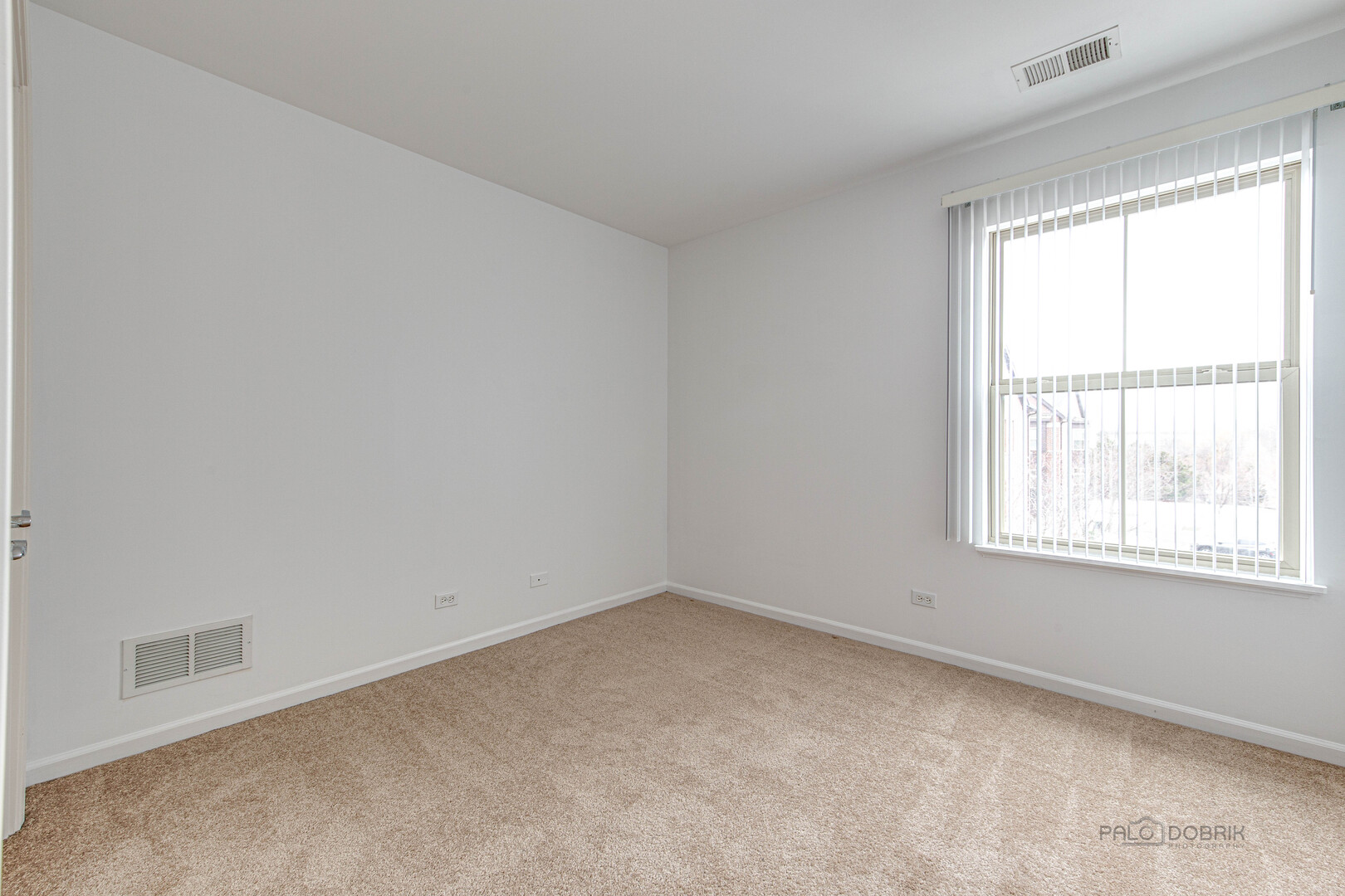 726 N Keystone Lane, Vernon Hills, IL 60061