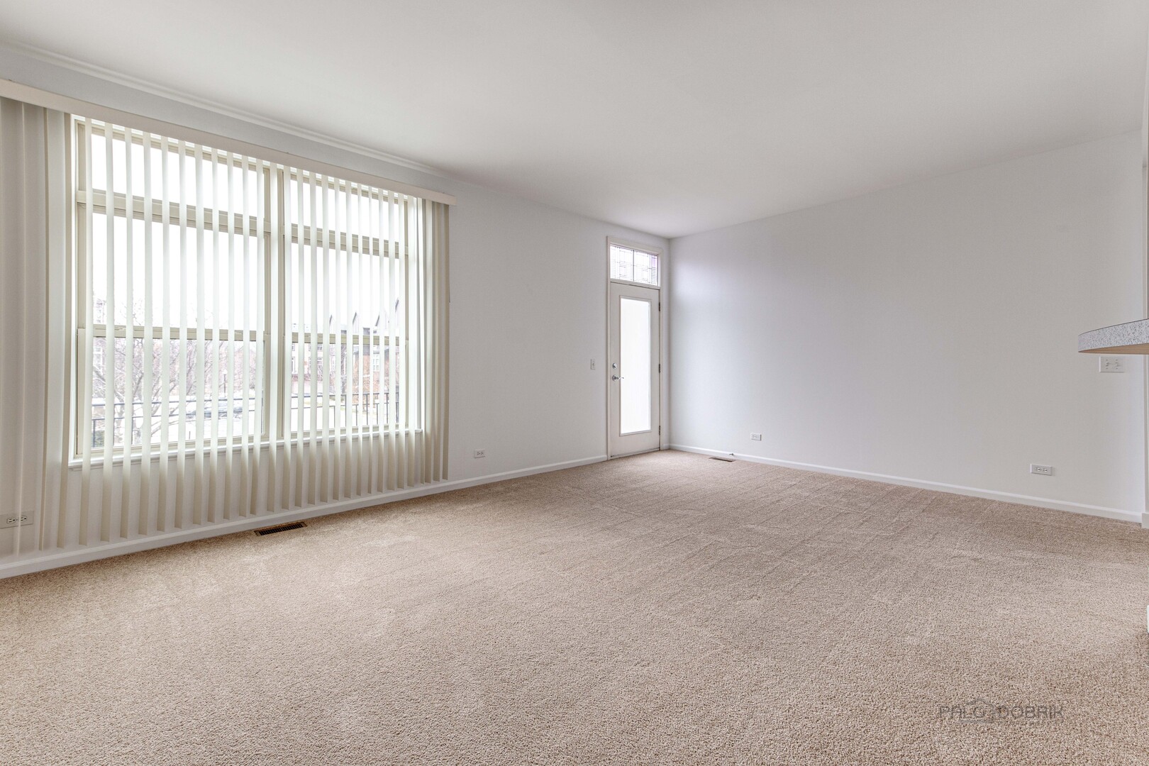 726 N Keystone Lane, Vernon Hills, IL 60061