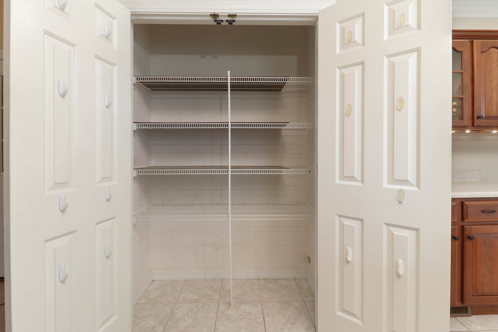 3 Strawberry Road, Bloomington, IL 61704