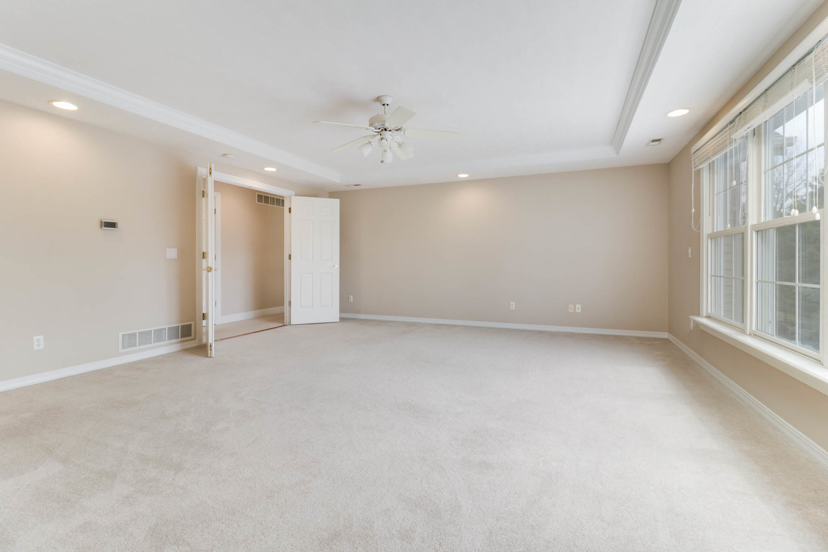 3 Strawberry Road, Bloomington, IL 61704