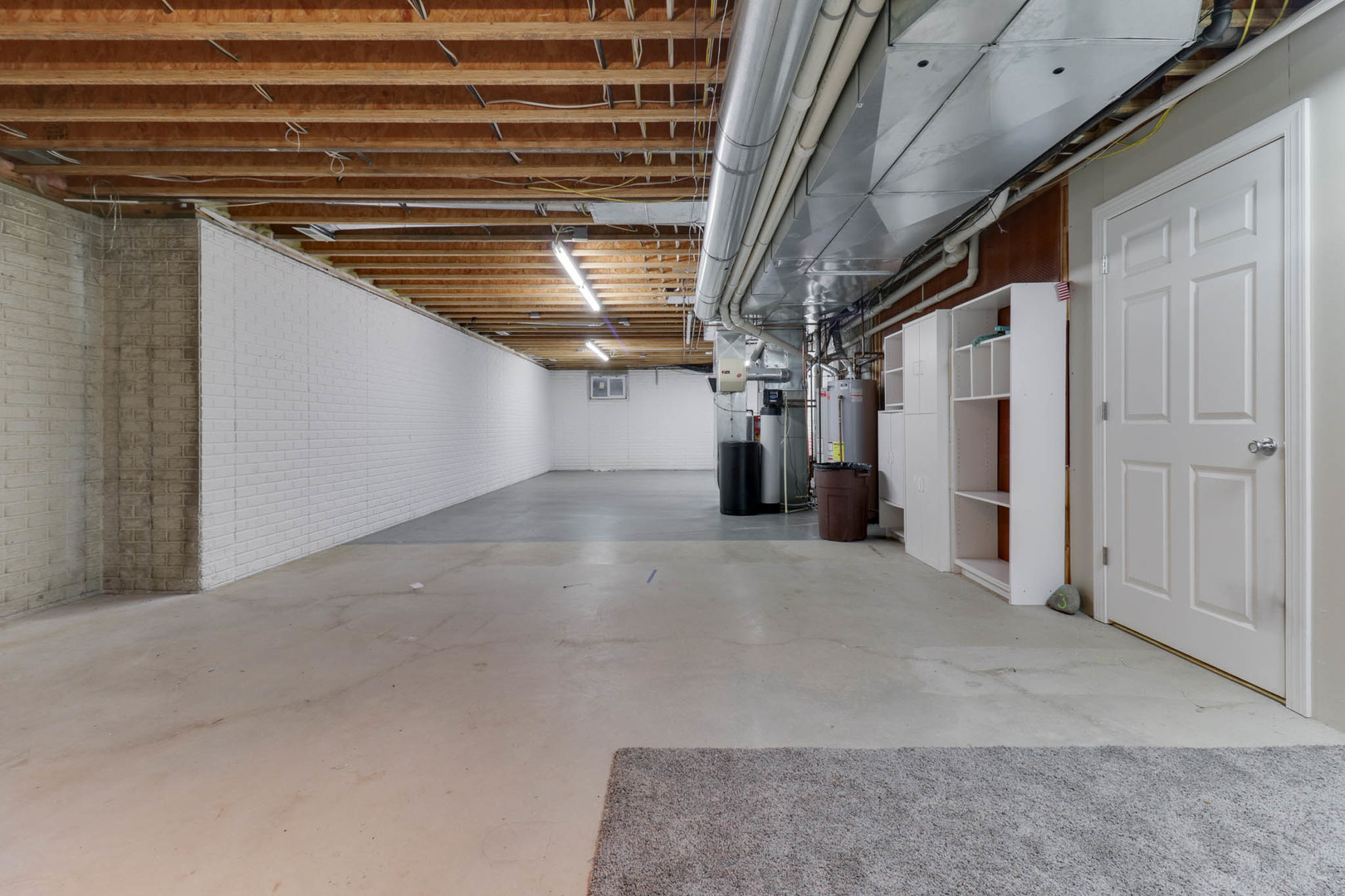 3 Strawberry Road, Bloomington, IL 61704