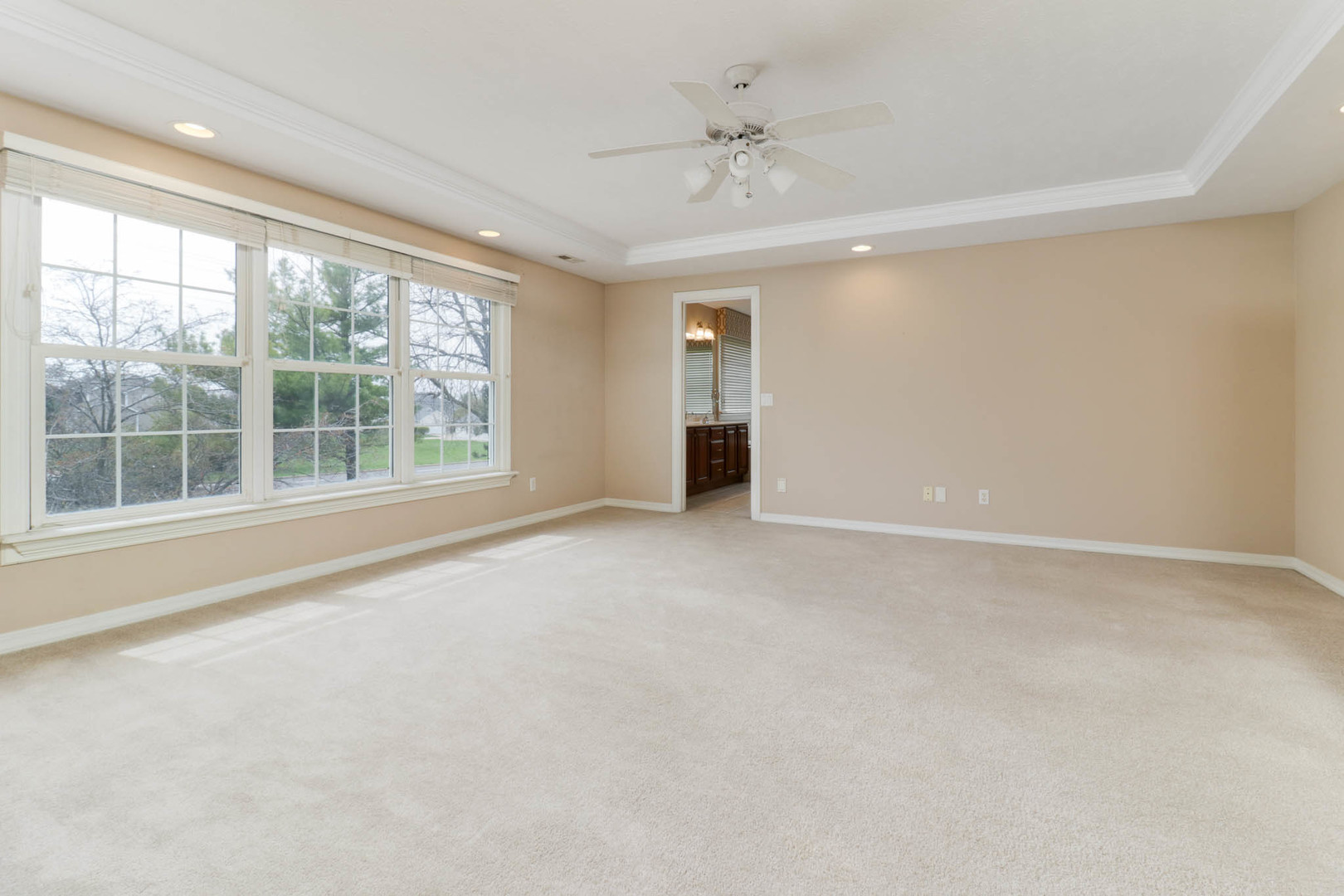 3 Strawberry Road, Bloomington, IL 61704