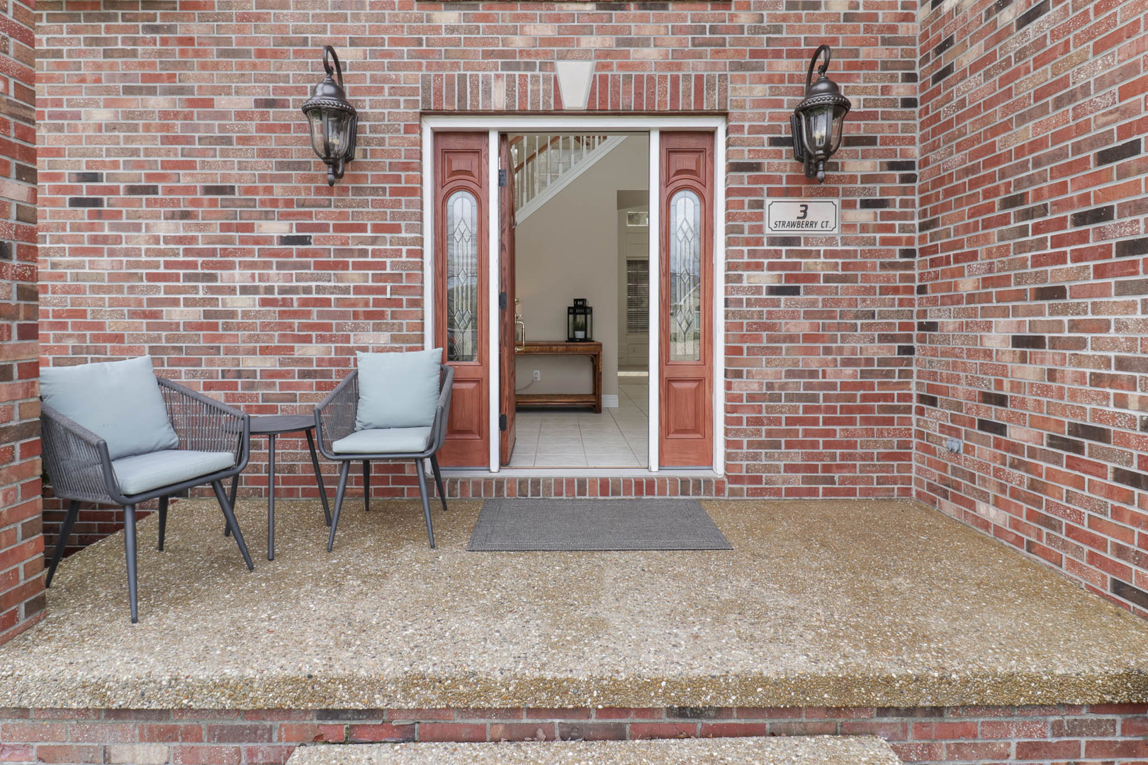 3 Strawberry Road, Bloomington, IL 61704