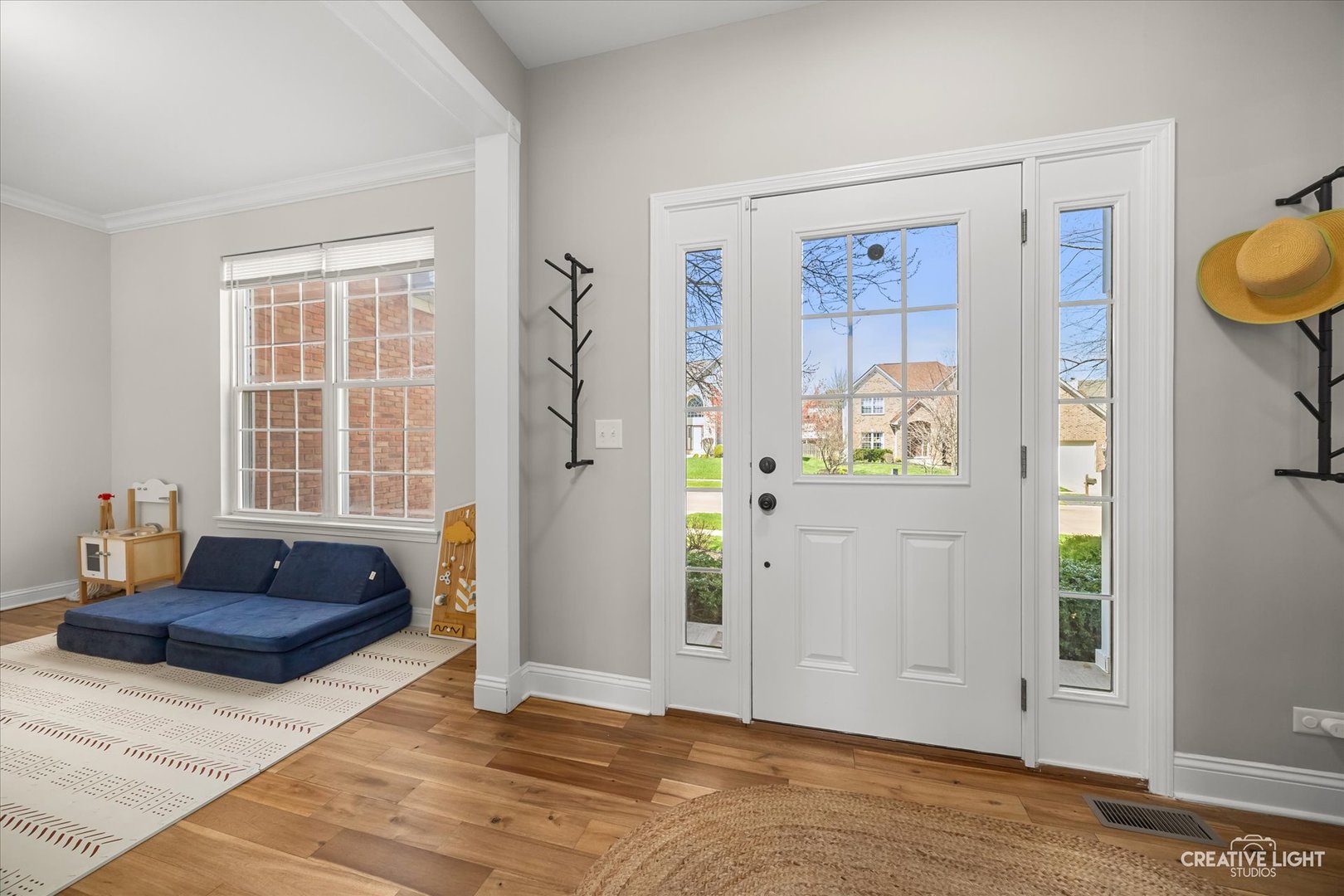 490 Treasure Drive, Oswego, IL 60543